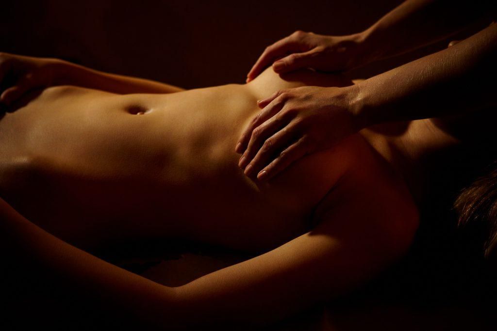 Интимные секреты эротического массажа. 