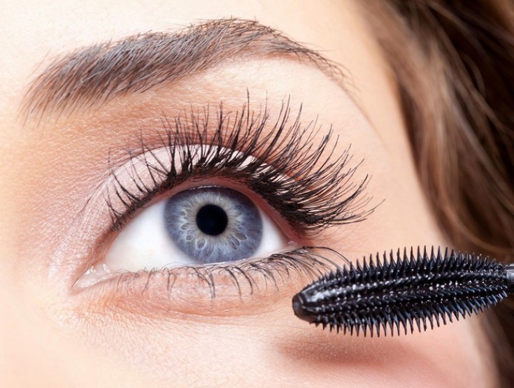 Как увеличить глаза с помощью макияжа — пошаговый пример