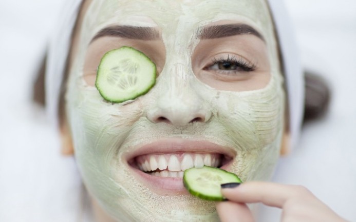 Польза и эффективность масок из свежего огурца для кожи лица