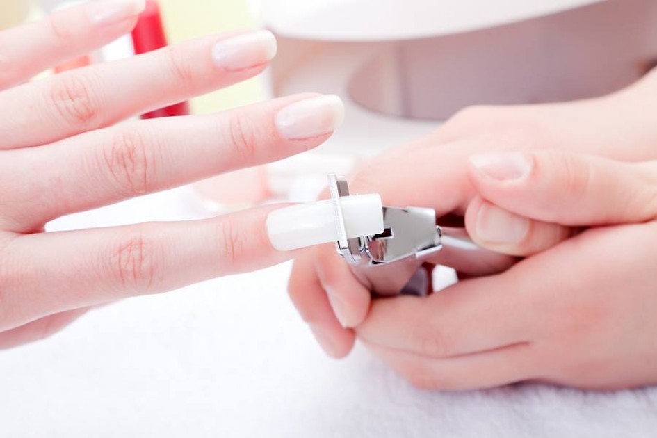 Как снять нарощенные ногти гелем в домашних условиях