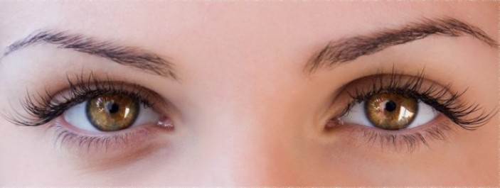 Беличий эффект наращивания для опущенных уголков глаз: плюсы и минусы